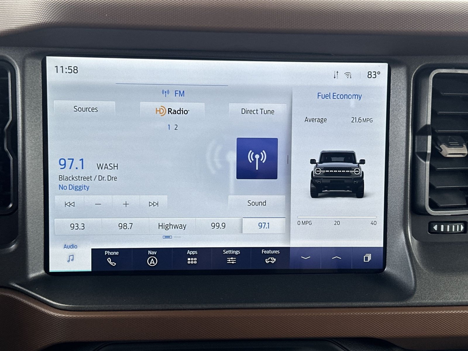 Used 2024 Ford Bronco Outer Banks AWD/4WD image 34
