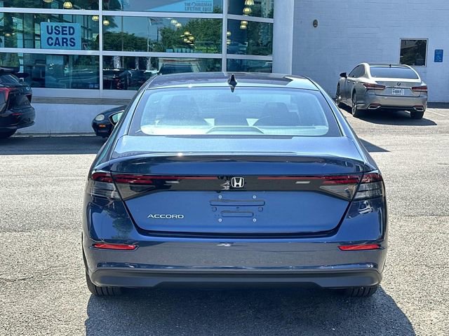 Used 2023 Honda Accord EX image 3