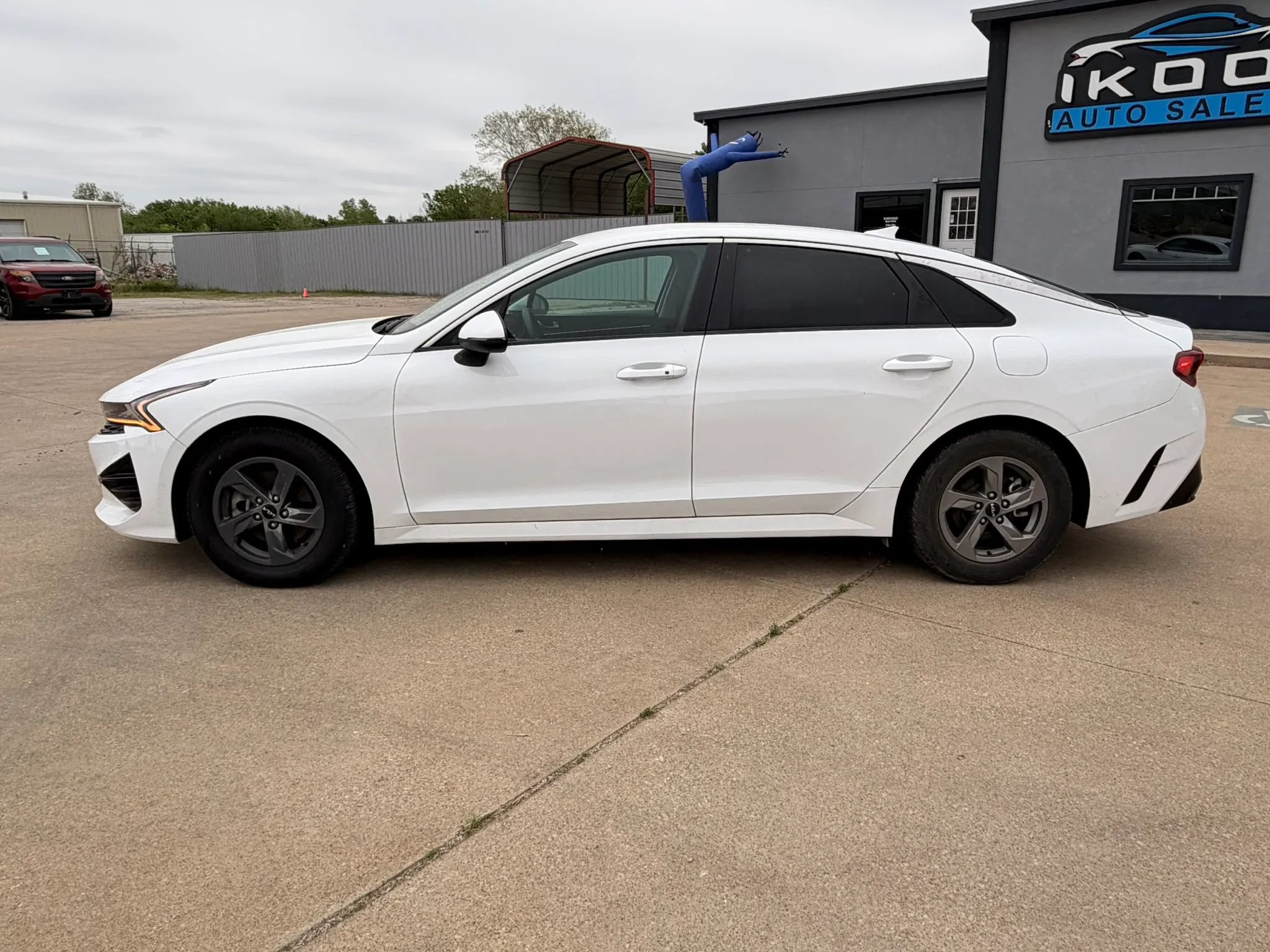 Used 2023 Kia K5 LXS FWD image 8