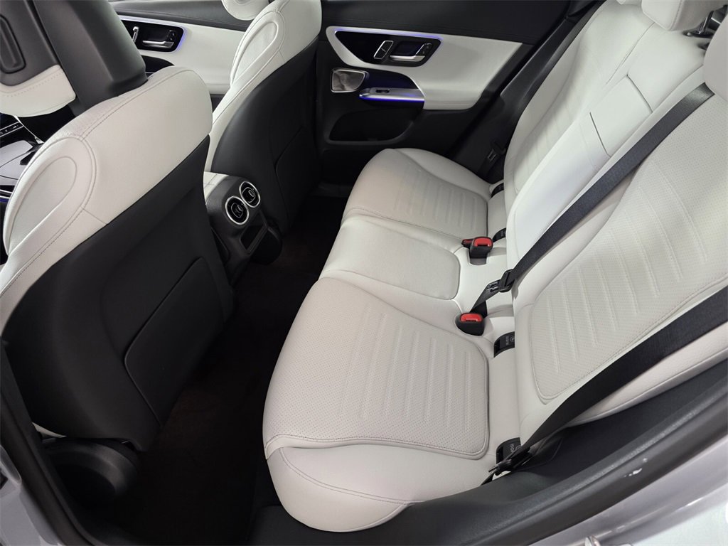 New 2026 Mercedes-Benz GLC 300 image 11