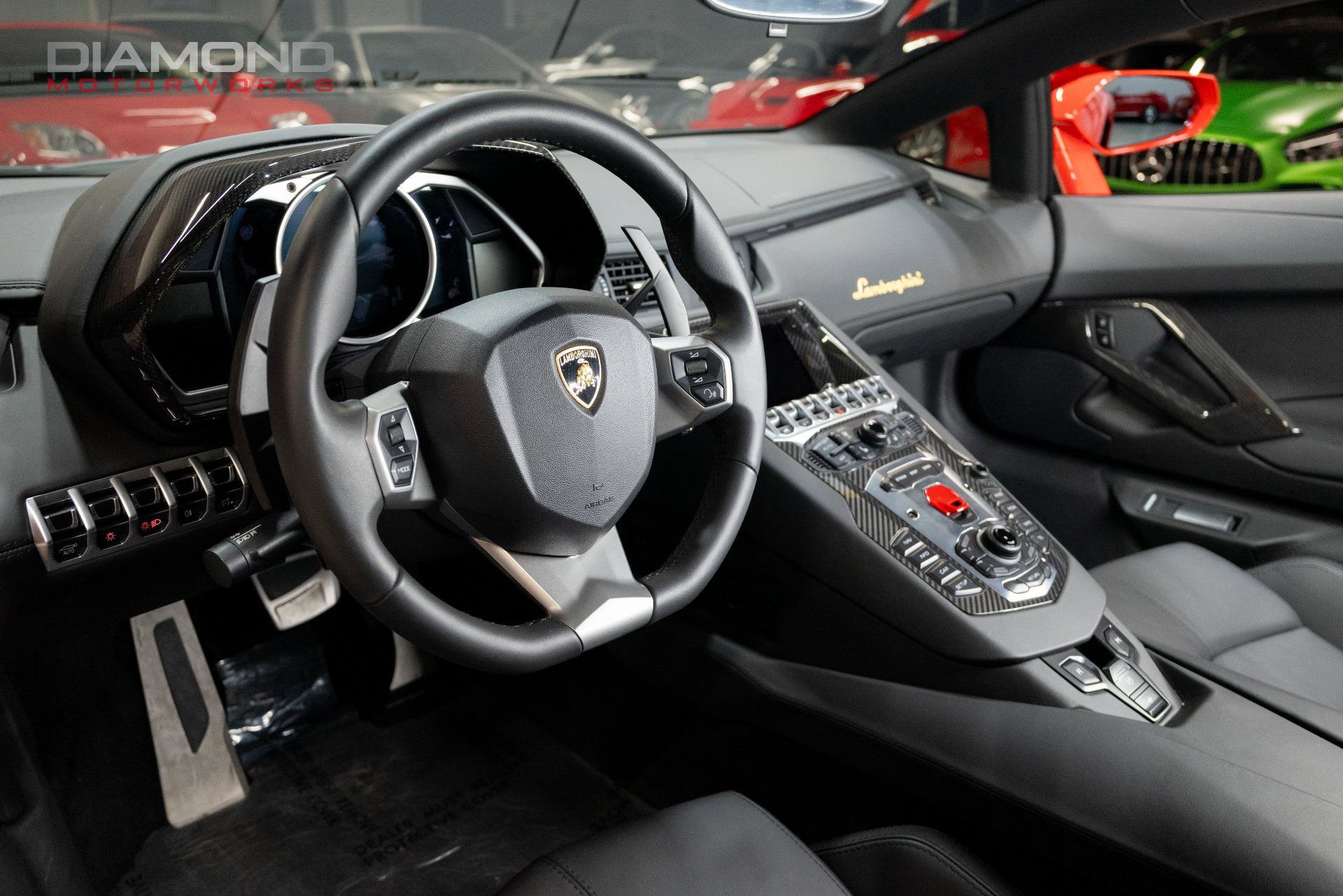 Used 2017 Lamborghini Aventador LP 700-4 image 12