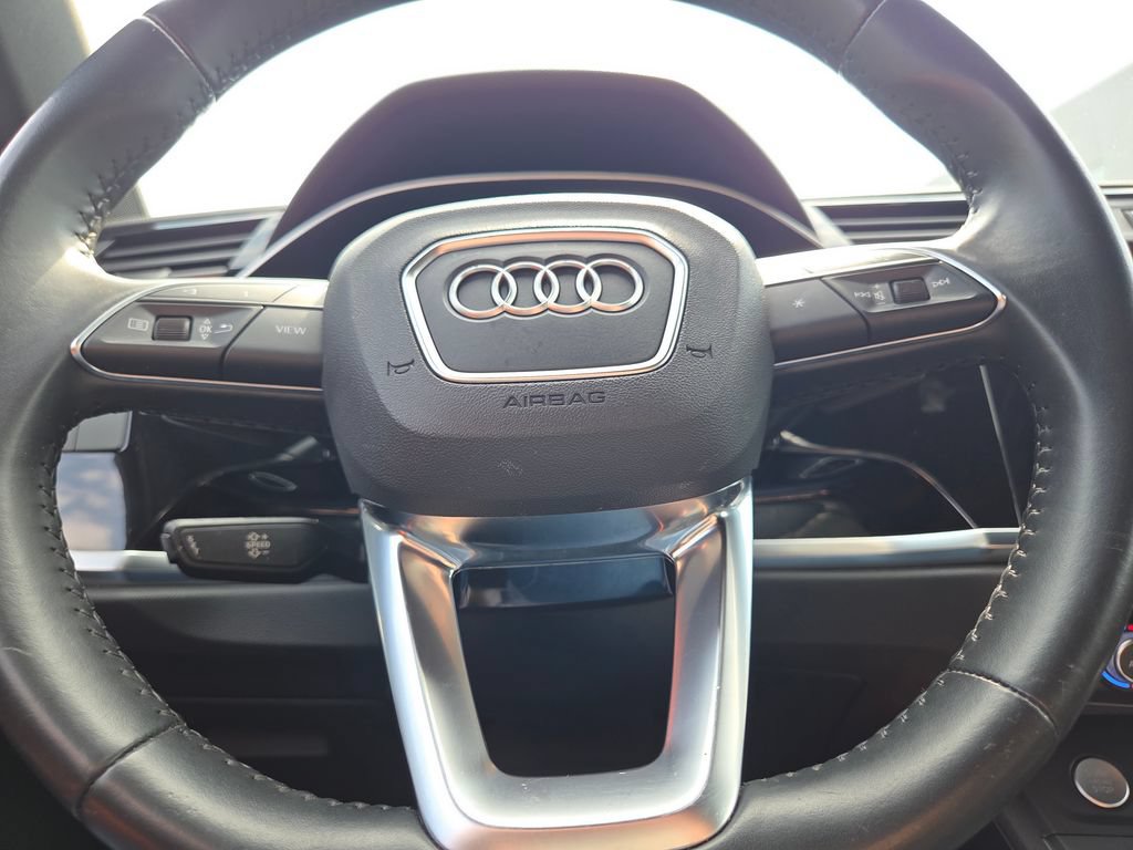 Used 2020 Audi Q3 2.0T Premium Plus AWD/4WD image 32