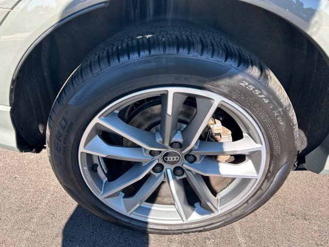 Used 2023 Audi Q3 2.0T Premium Plus w/ Premium Plus Package AWD/4WD image 33