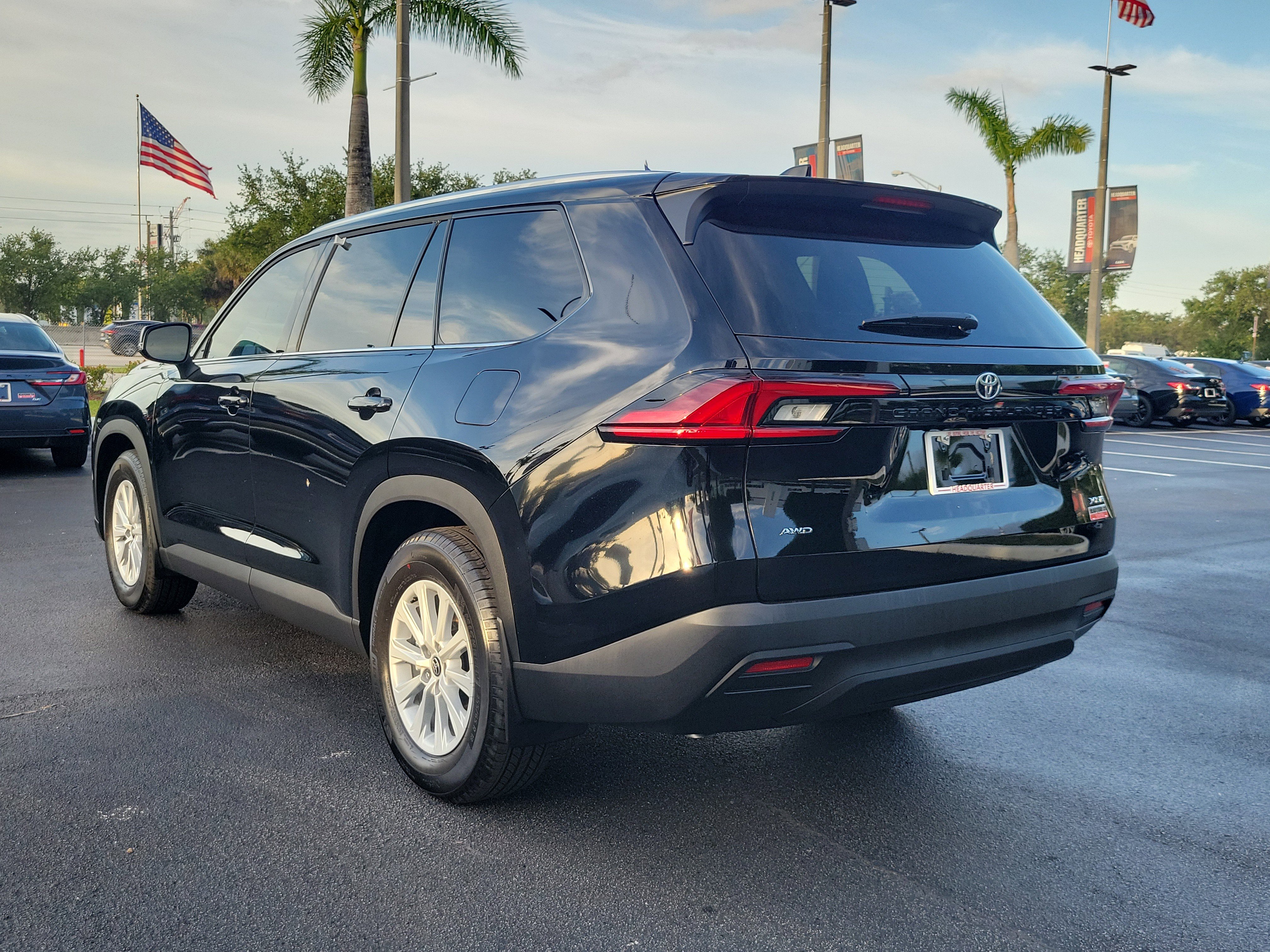 Used 2026 Toyota Grand Highlander XLE AWD/4WD image 9