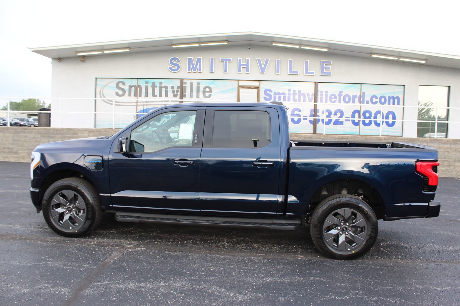 New 2025 Ford F150 Lightning Lariat image 2