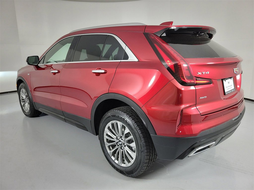 Certified 2024 Cadillac XT4 Premium Luxury image 3