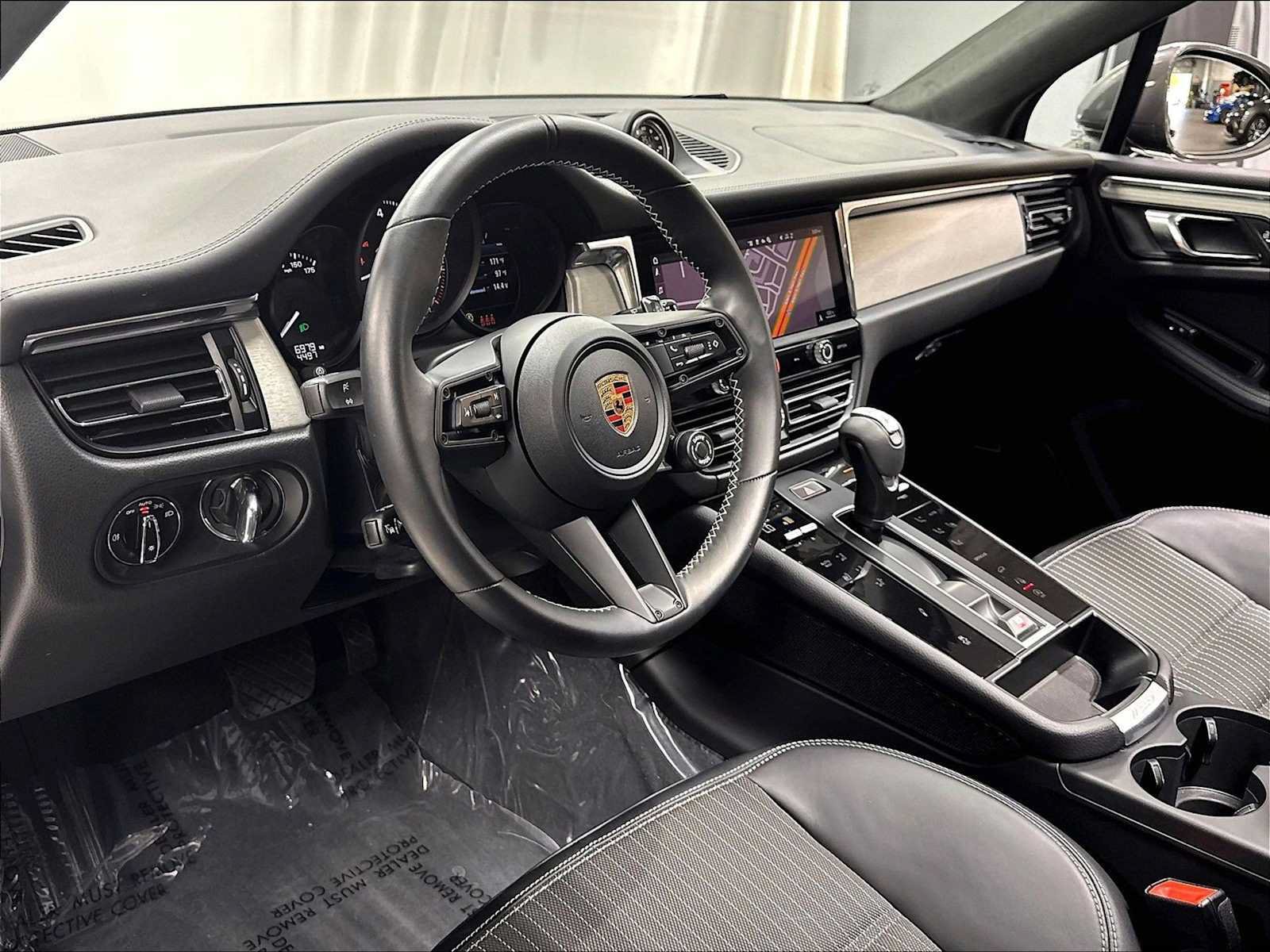 Used 2026 Porsche Macan Turbo AWD/4WD image 6