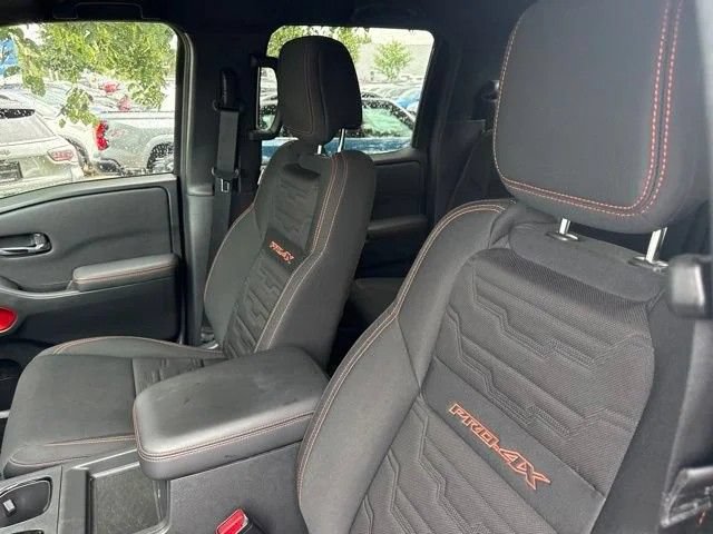 Used 2024 Nissan Frontier PRO-4X w/ Technology Package AWD/4WD image 16