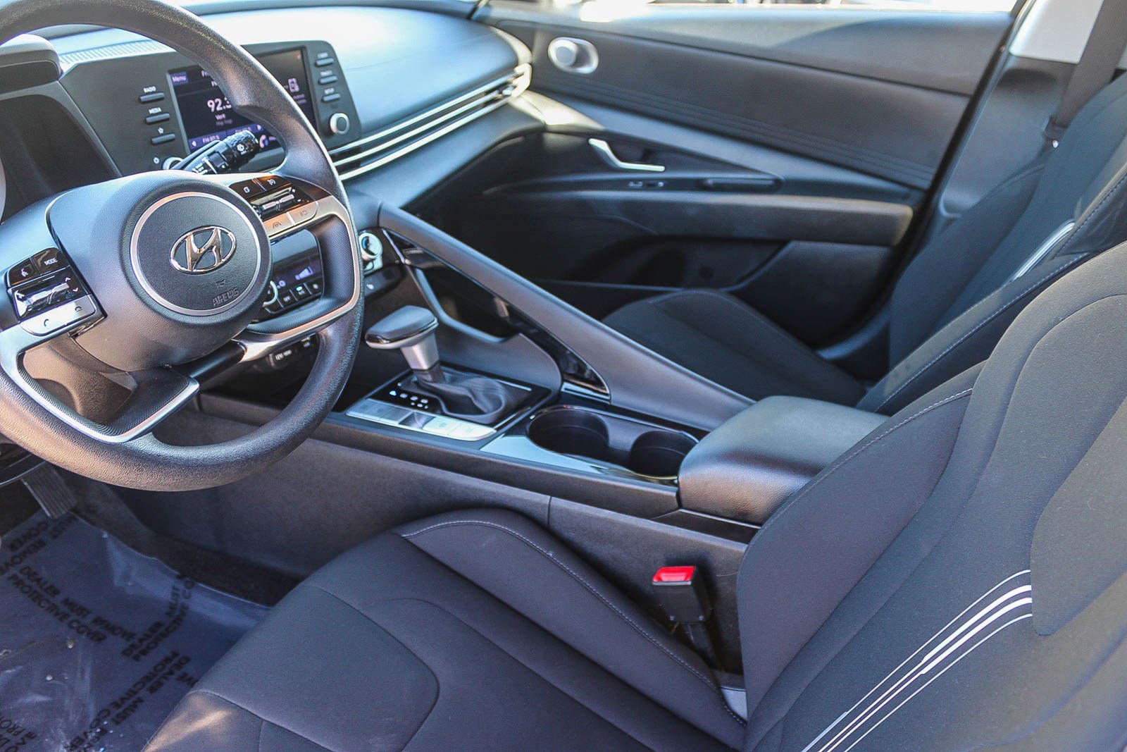 Used 2023 Hyundai Elantra Blue image 18