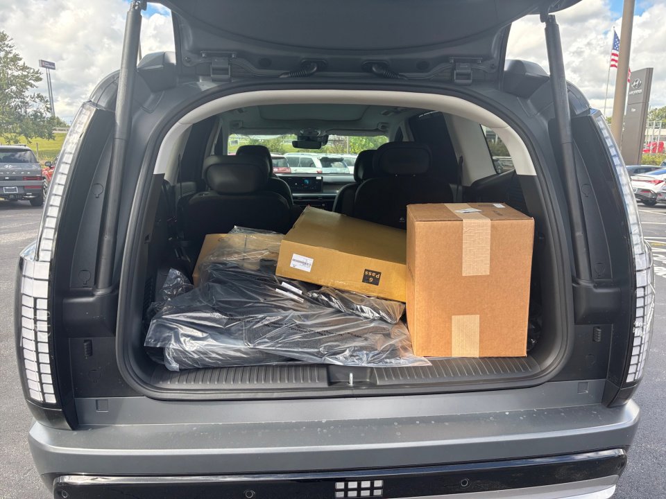 New 2026 Hyundai Ioniq 9 Limited image 15