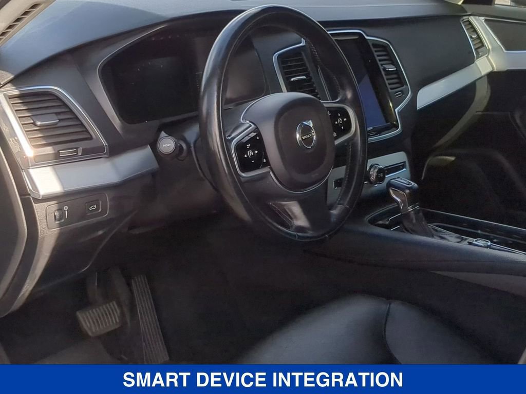 Used 2018 Volvo XC90 T5 Momentum w/ Convenience Package image 11