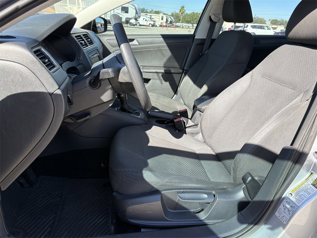 Used 2014 Volkswagen Jetta S image 12