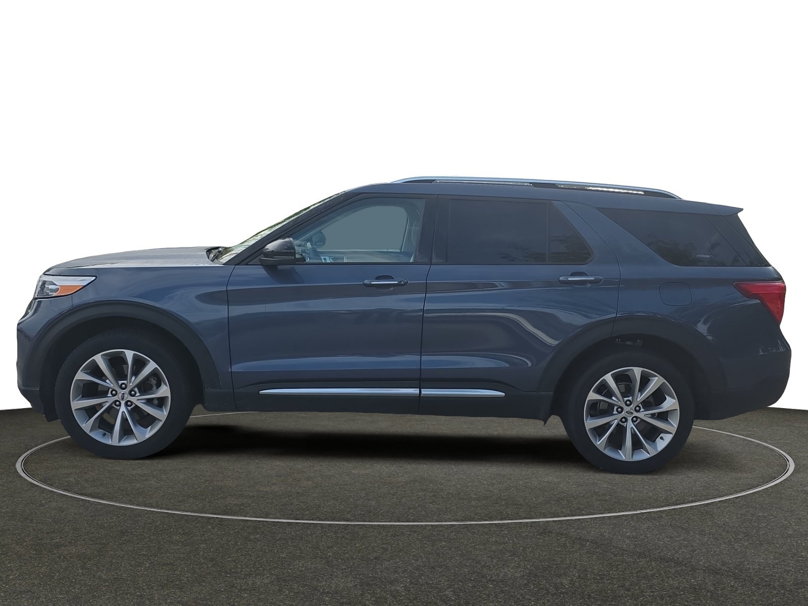 Used 2021 Ford Explorer Platinum w/ Equipment Group 601A AWD/4WD image 2
