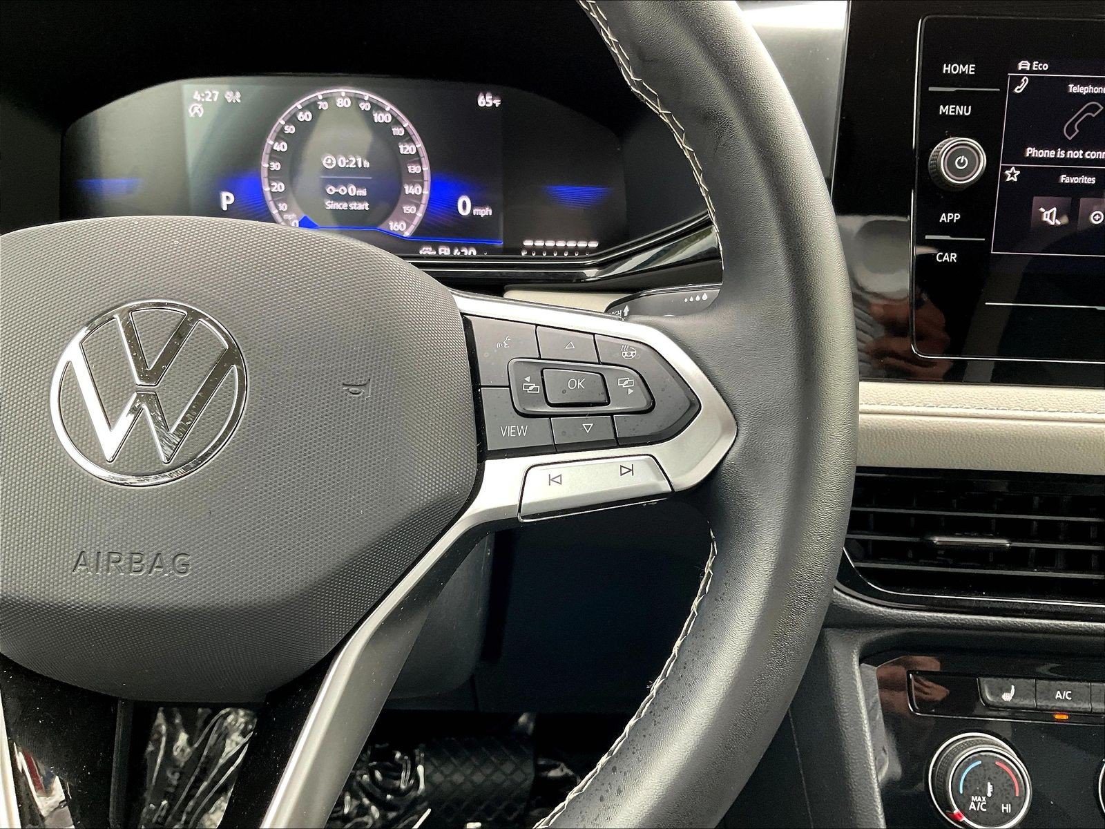 Used 2025 Volkswagen Taos S AWD/4WD image 14