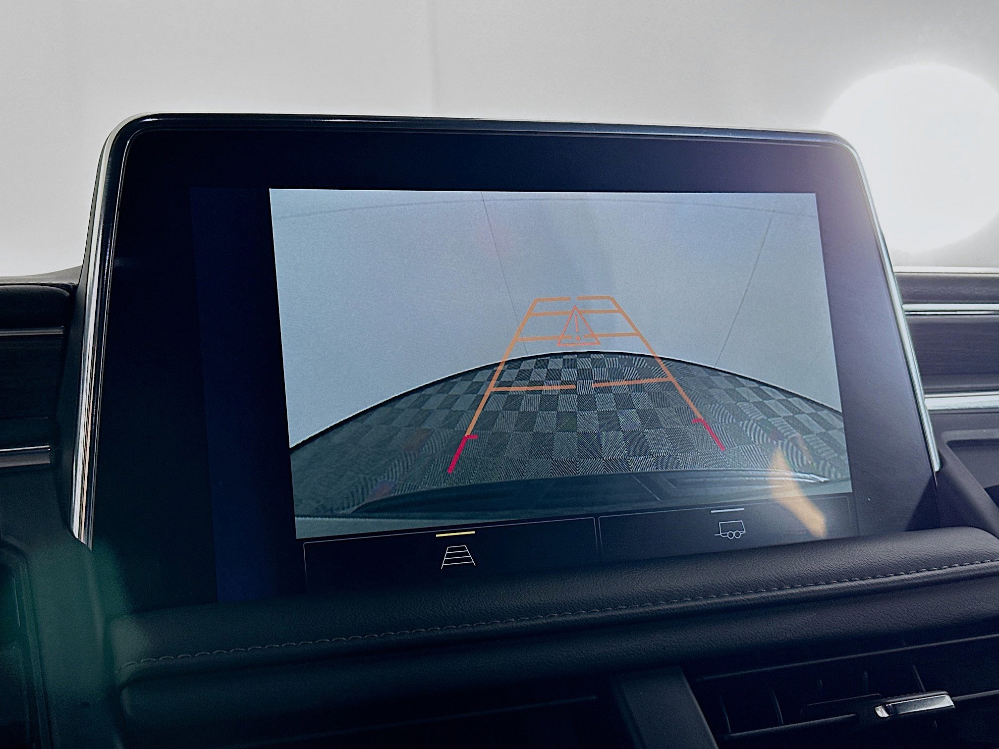 Used 2024 Chevrolet Tahoe LT image 23