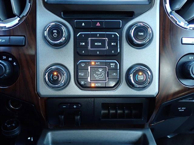 Used 2014 Ford F250 Lariat w/ Lariat Interior Package AWD/4WD image 17