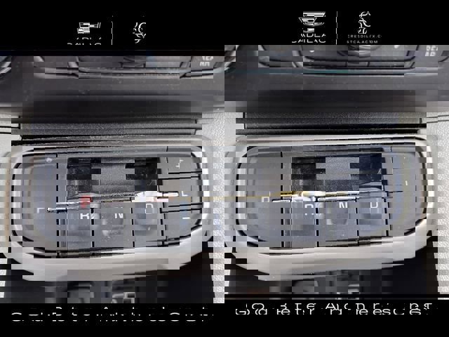 Used 2023 GMC Acadia Denali w/ Denali Ultimate Package image 19