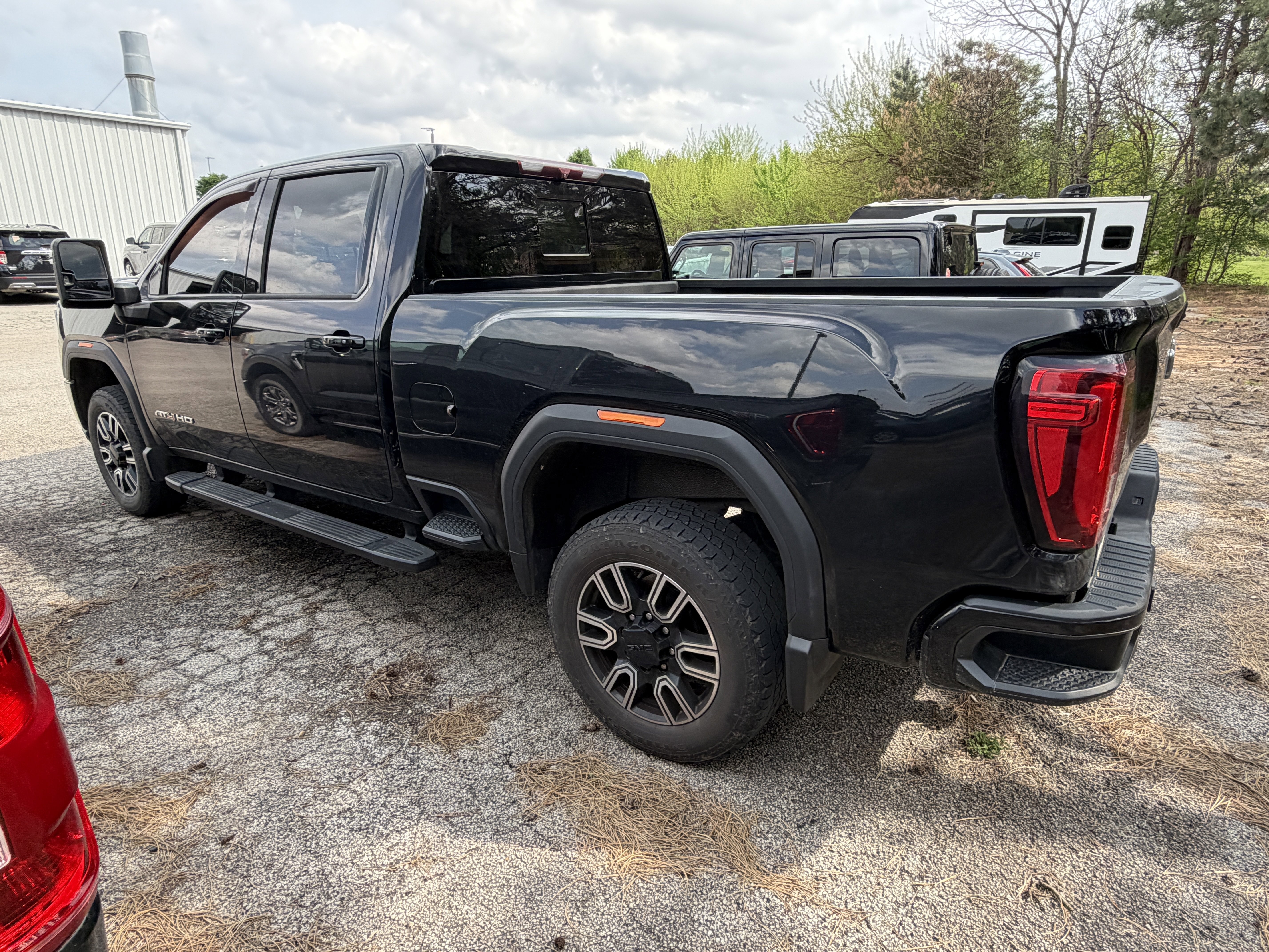 Used 2020 GMC Sierra 2500 AT4 w/ AT4 Premium Package AWD/4WD image 9