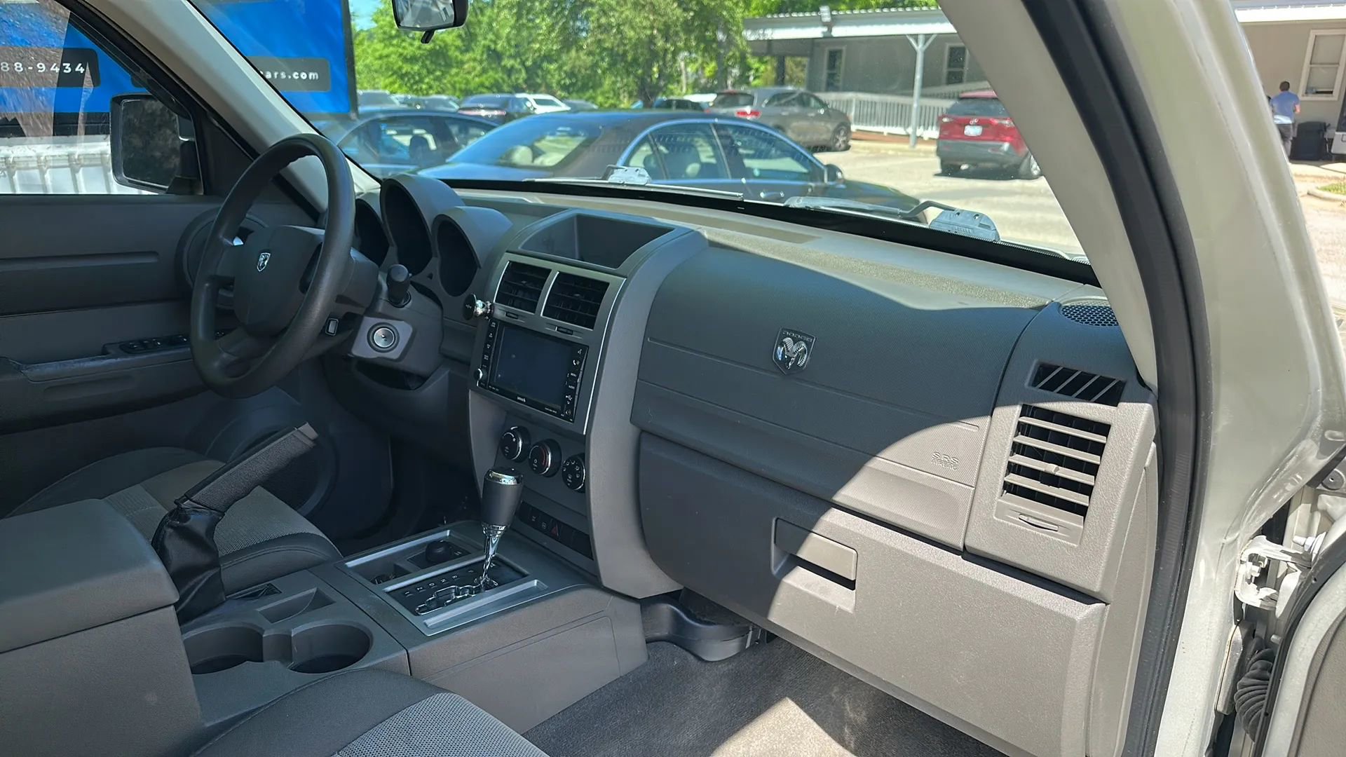 Used 2008 Dodge Nitro SXT image 20