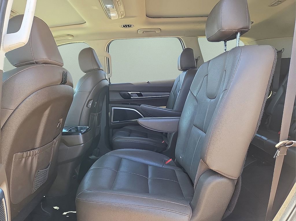 Used 2022 Kia Telluride SX w/ Towing Package image 14