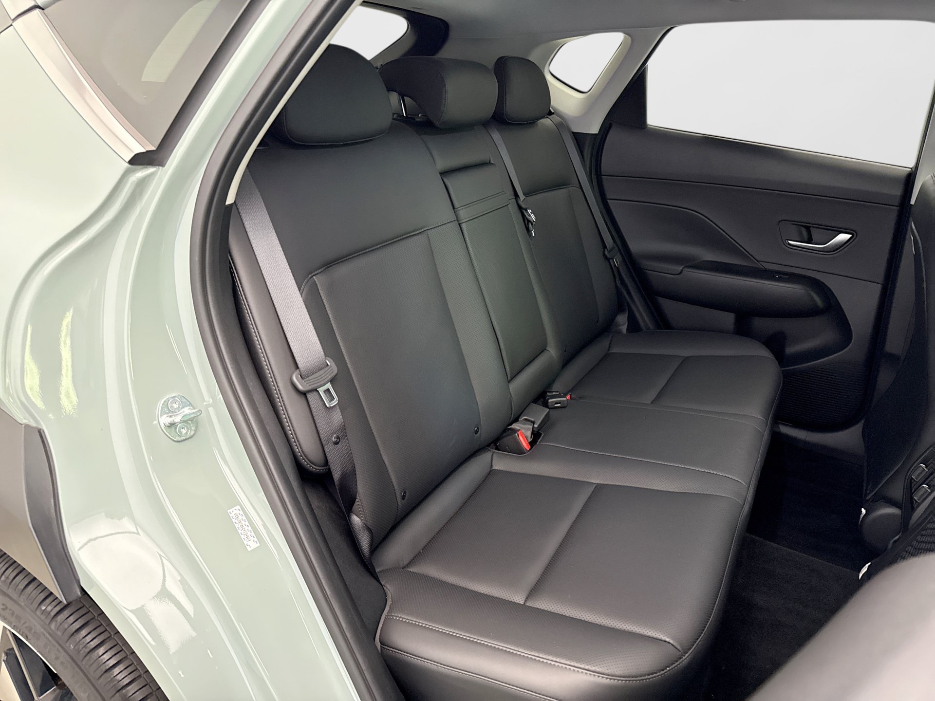 Used 2024 Hyundai Kona Limited AWD/4WD image 19