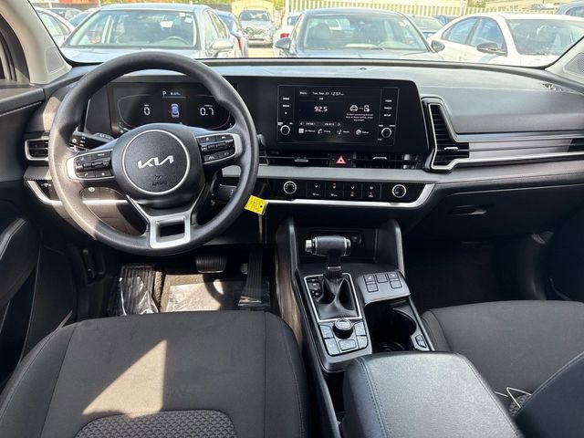 Used 2024 Kia Sportage LX image 16