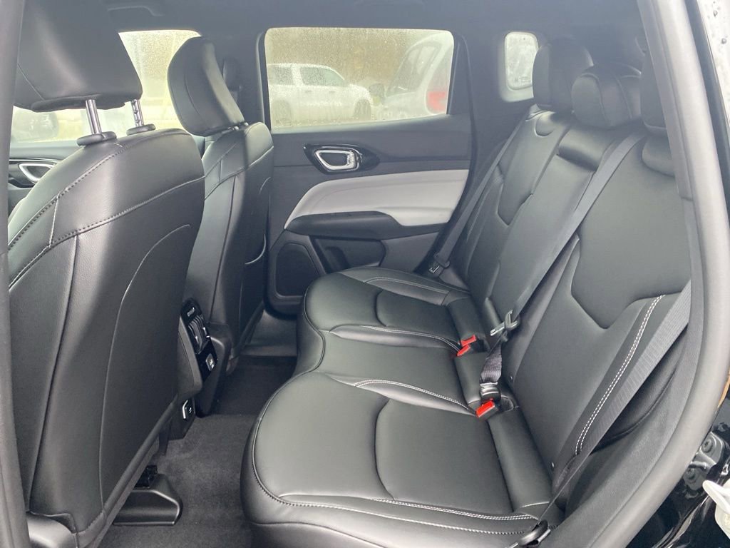 New 2026 Jeep Compass Limited image 19