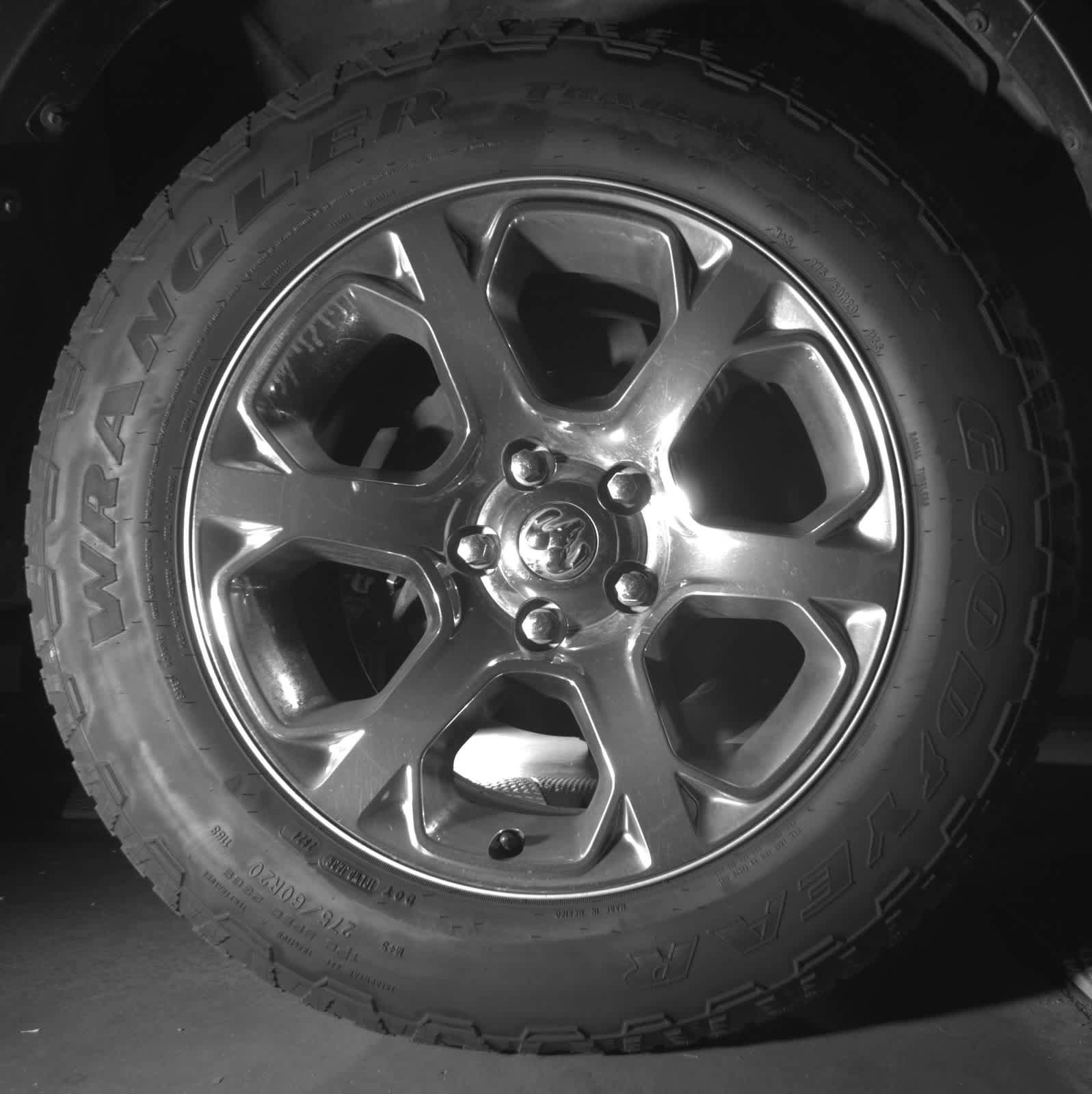 Used 2016 RAM 1500 Laramie w/ Convenience Group AWD/4WD image 11