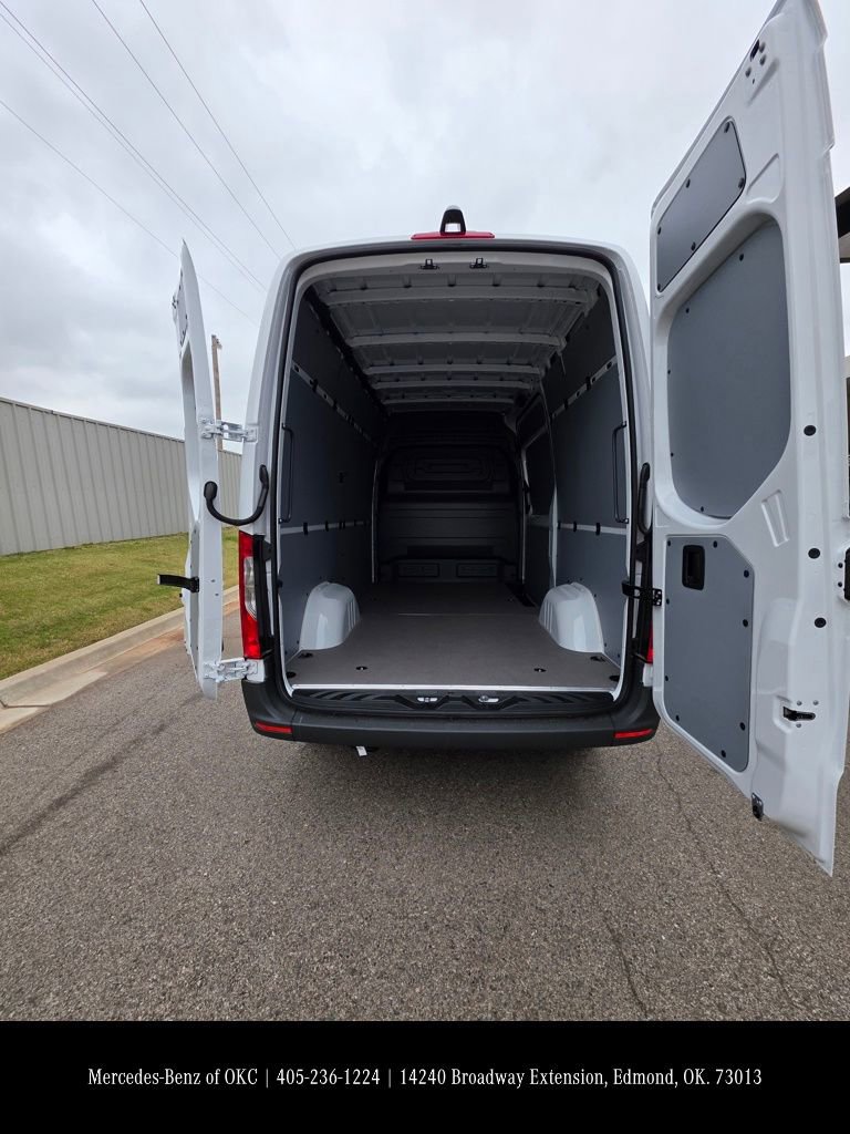 New 2026 Mercedes-Benz Sprinter 2500 image 3