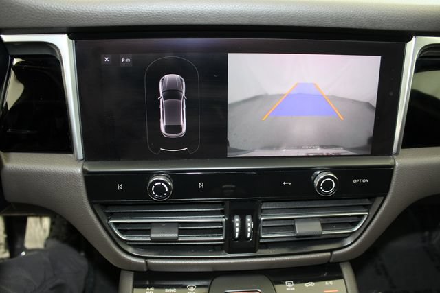 Used 2023 Porsche Macan Turbo AWD/4WD image 9