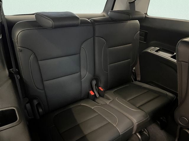 Used 2023 GMC Acadia SLT AWD/4WD image 10