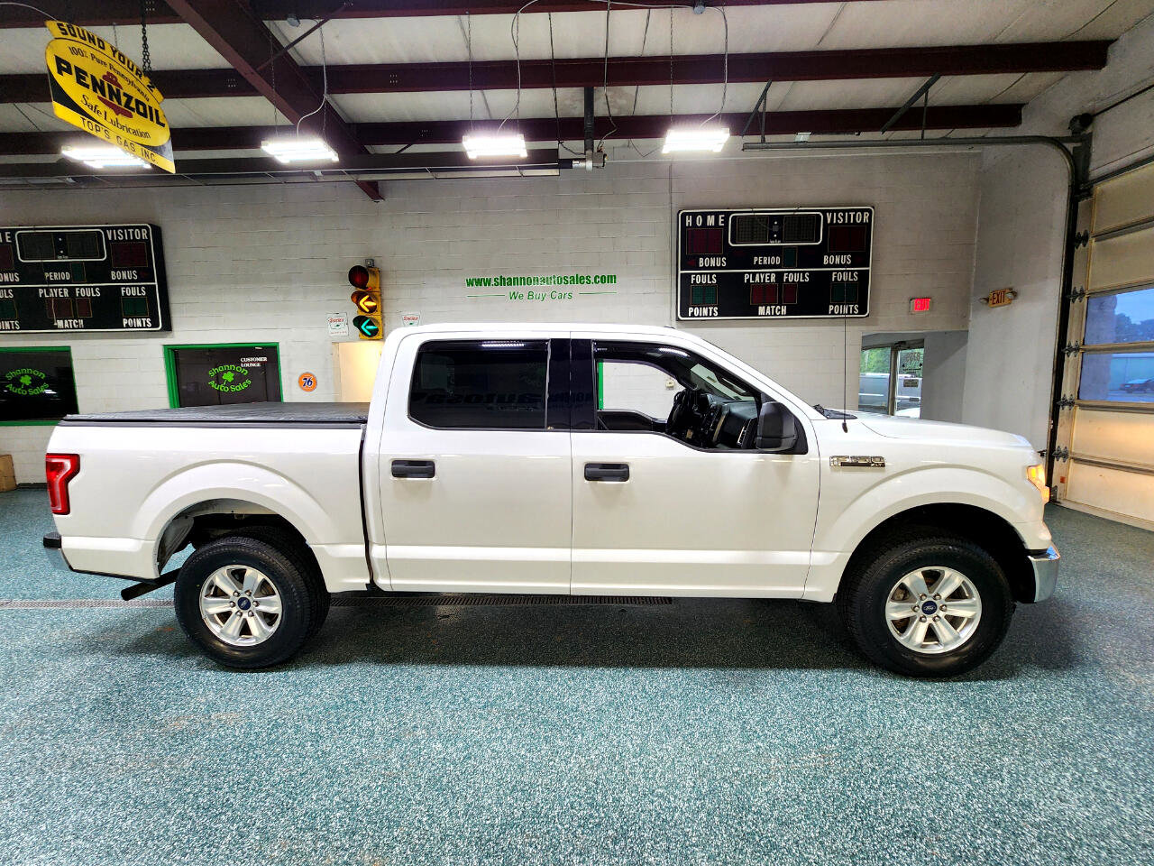 Used 2016 Ford F150 XLT image 5