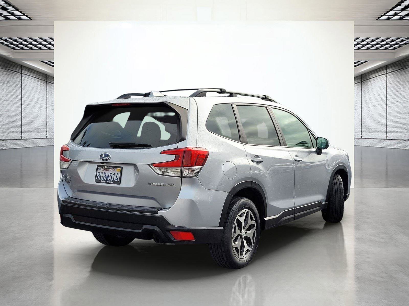 Used 2019 Subaru Forester Premium w/ All-Weather Package AWD/4WD image 7