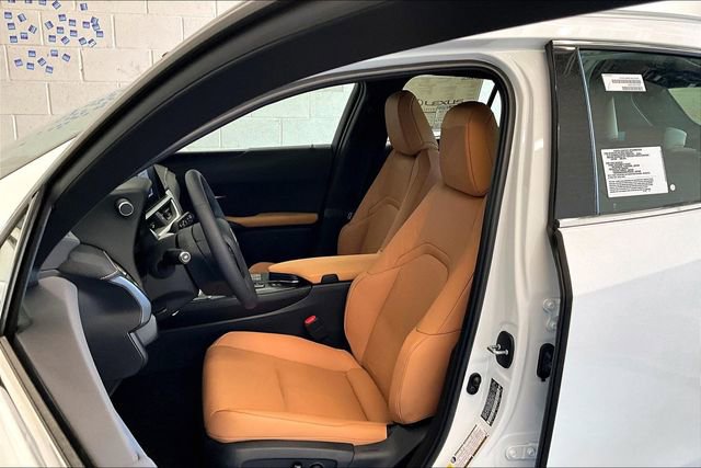 New 2026 Lexus UX 300h AWD image 9