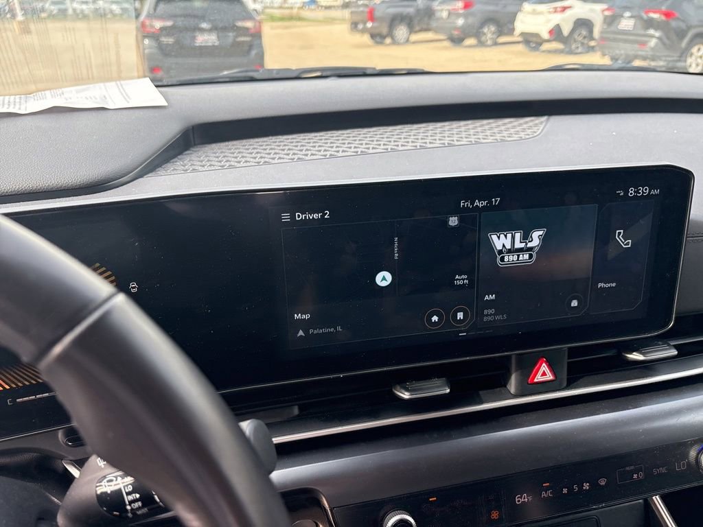 Used 2025 Kia Carnival image 16