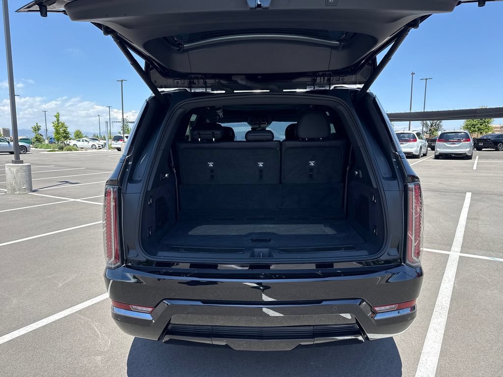 Used 2026 Cadillac Escalade IQL Sport 1 AWD/4WD image 31