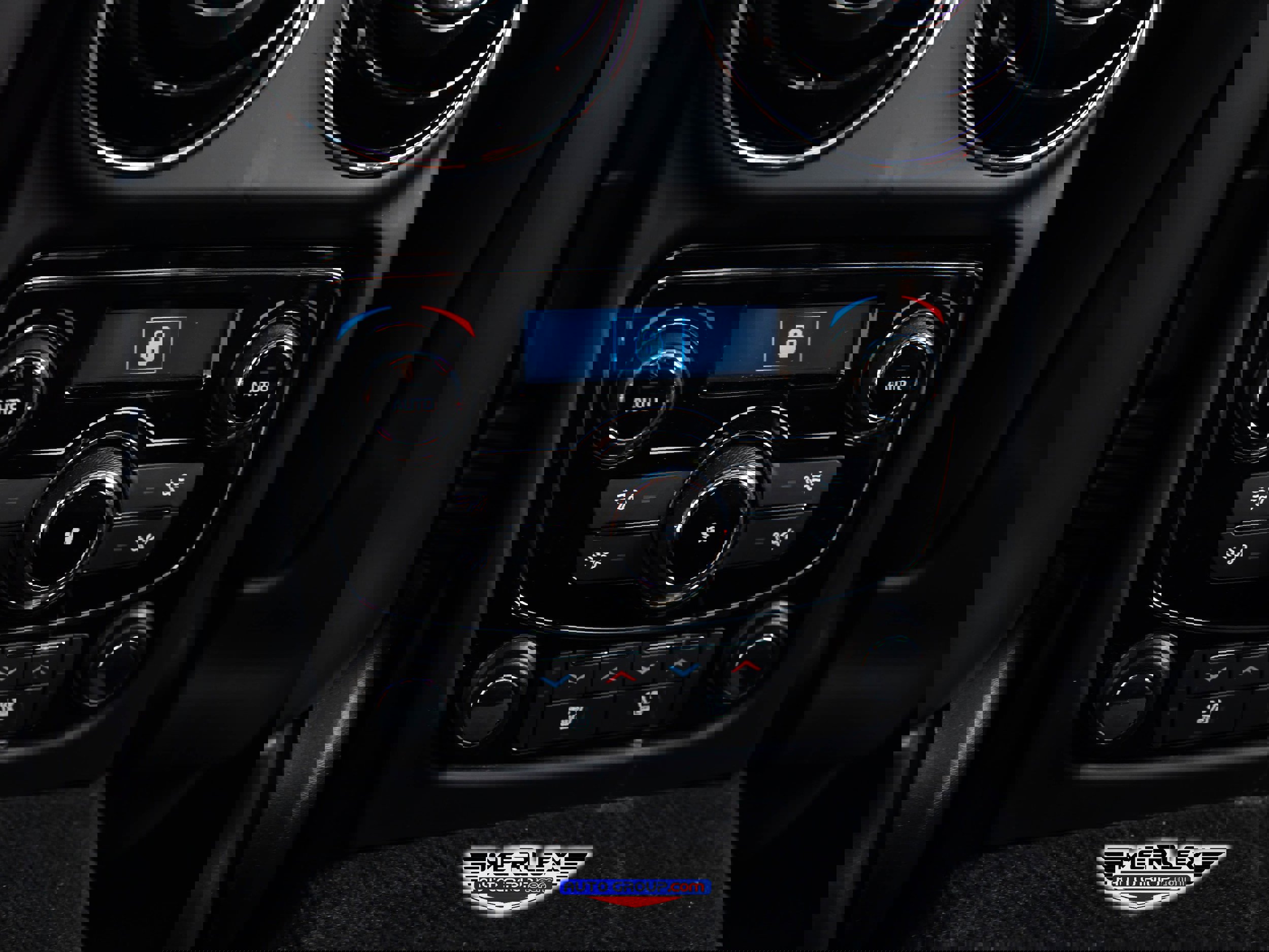 Used 2019 Jaguar XJ R-Sport image 22