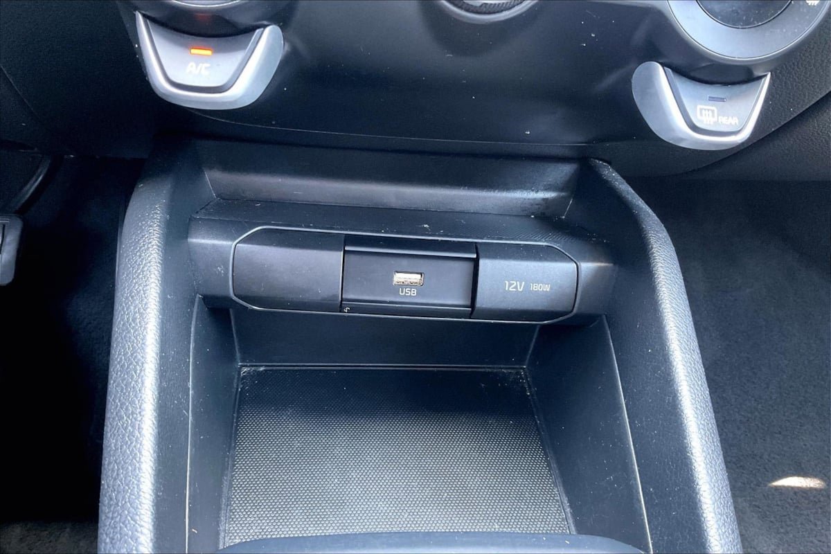 Used 2022 Kia Rio S FWD image 31