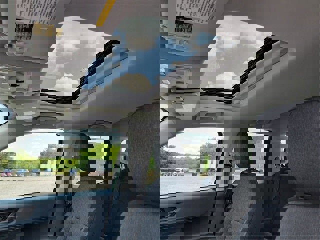 New 2025 Ford Maverick XLT w/ XLT Luxury Package image 4