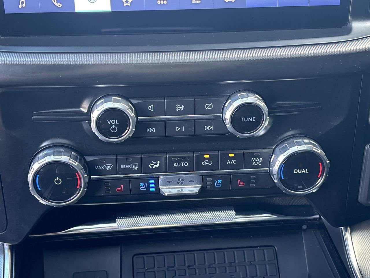 Used 2023 Ford F150 Platinum w/ Equipment Group 701A High image 25