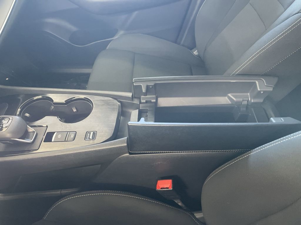 Certified 2025 Nissan Rogue S FWD image 21