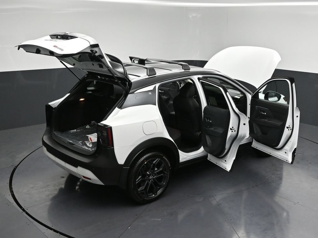 New 2026 Nissan Kicks SR AWD/4WD image 31
