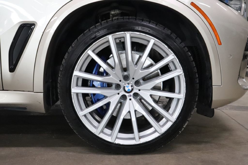 Used 2019 BMW X5 xDrive50i w/ M Sport Package image 32