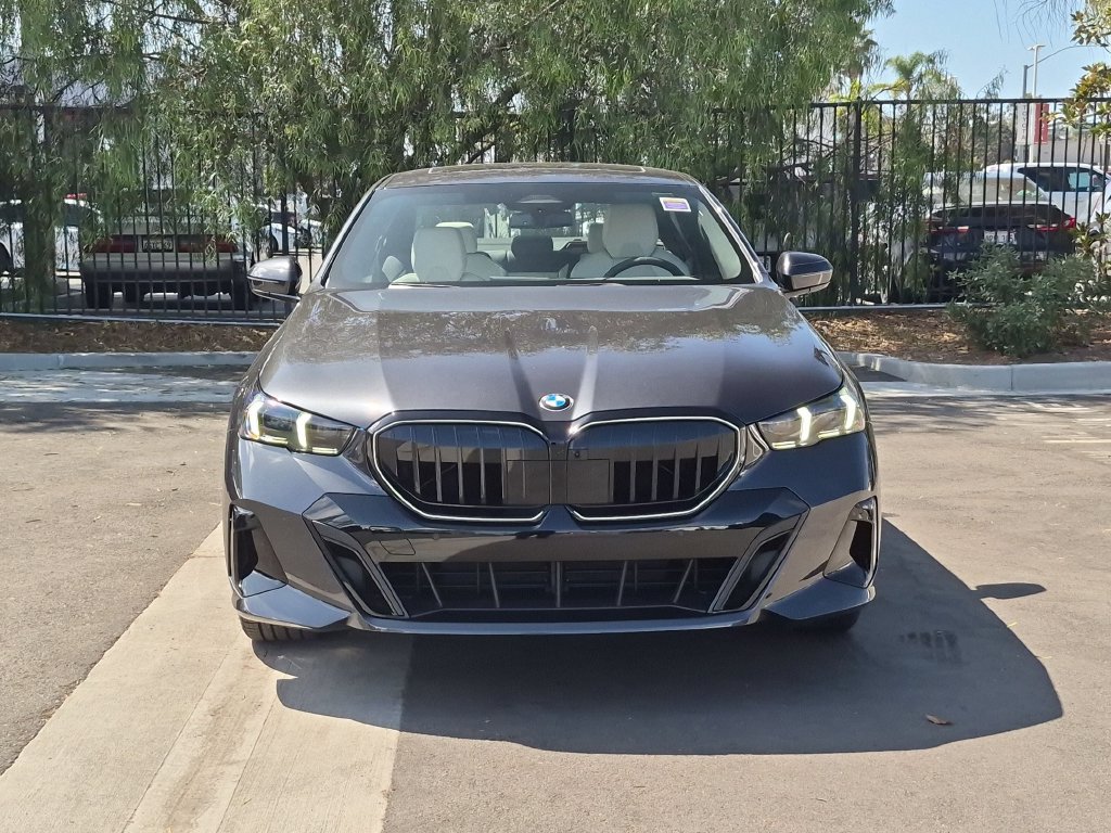New 2027 BMW 530i w/ M Sport Package RWD image 4