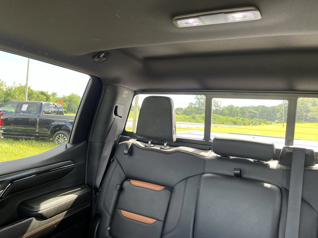 Used 2023 GMC Sierra 1500 AT4 w/ AT4 Preferred Package AWD/4WD image 12