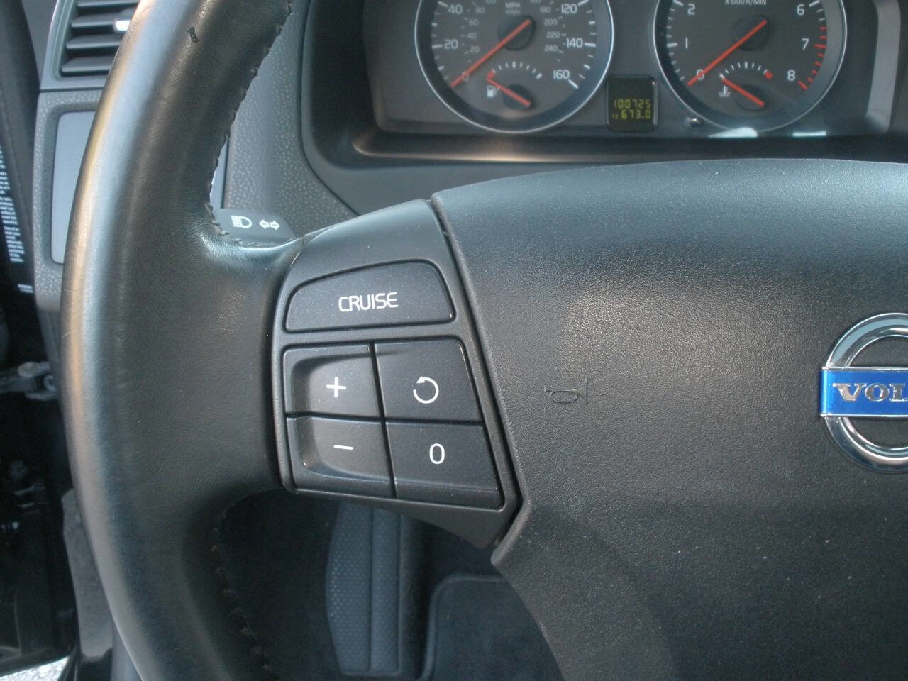 Used 2010 Volvo S40 2.4i FWD image 34