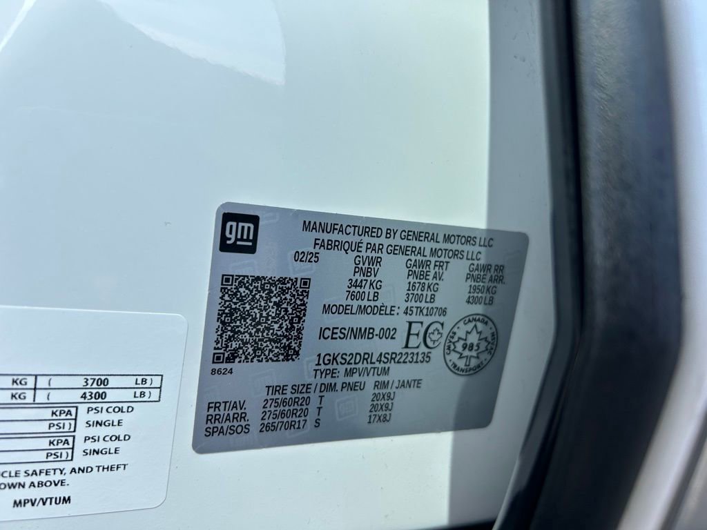 Used 2025 GMC Yukon Denali w/ Sun & Power Step Package image 29