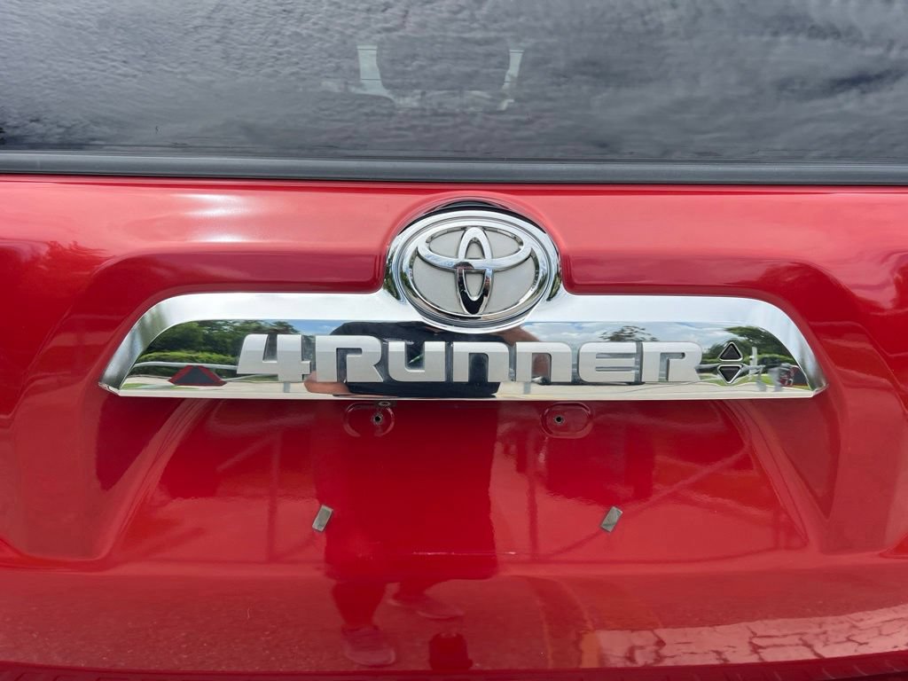 Used 2016 Toyota 4Runner Limited AWD/4WD image 8