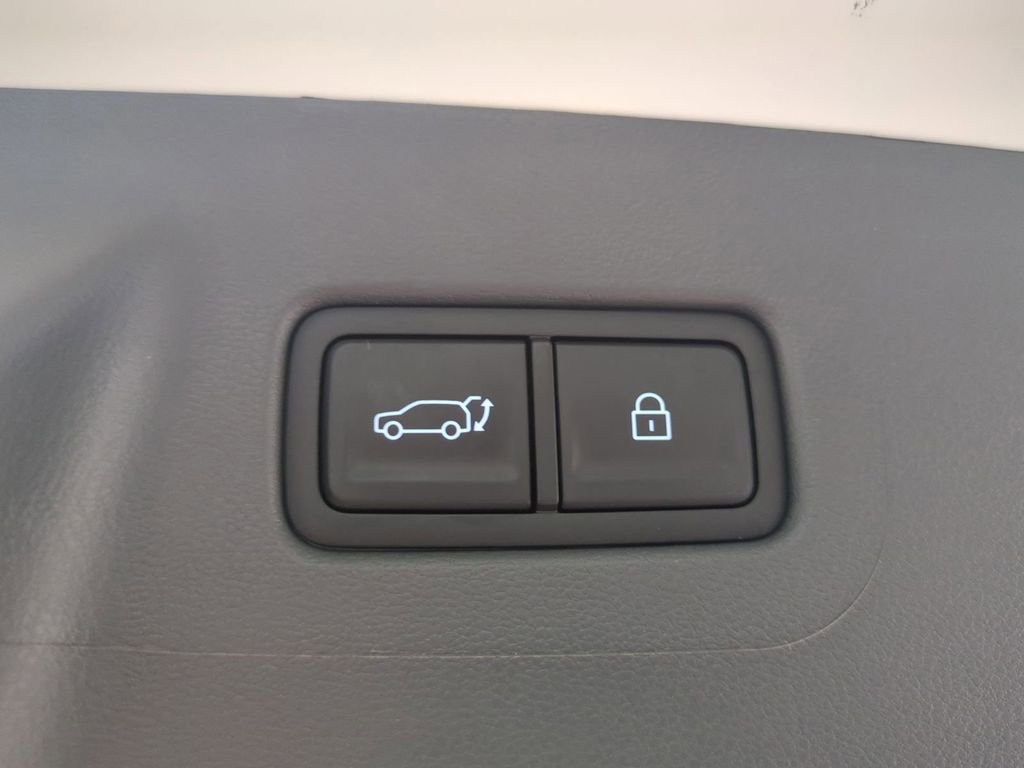 New 2026 Hyundai Santa Fe SEL image 15