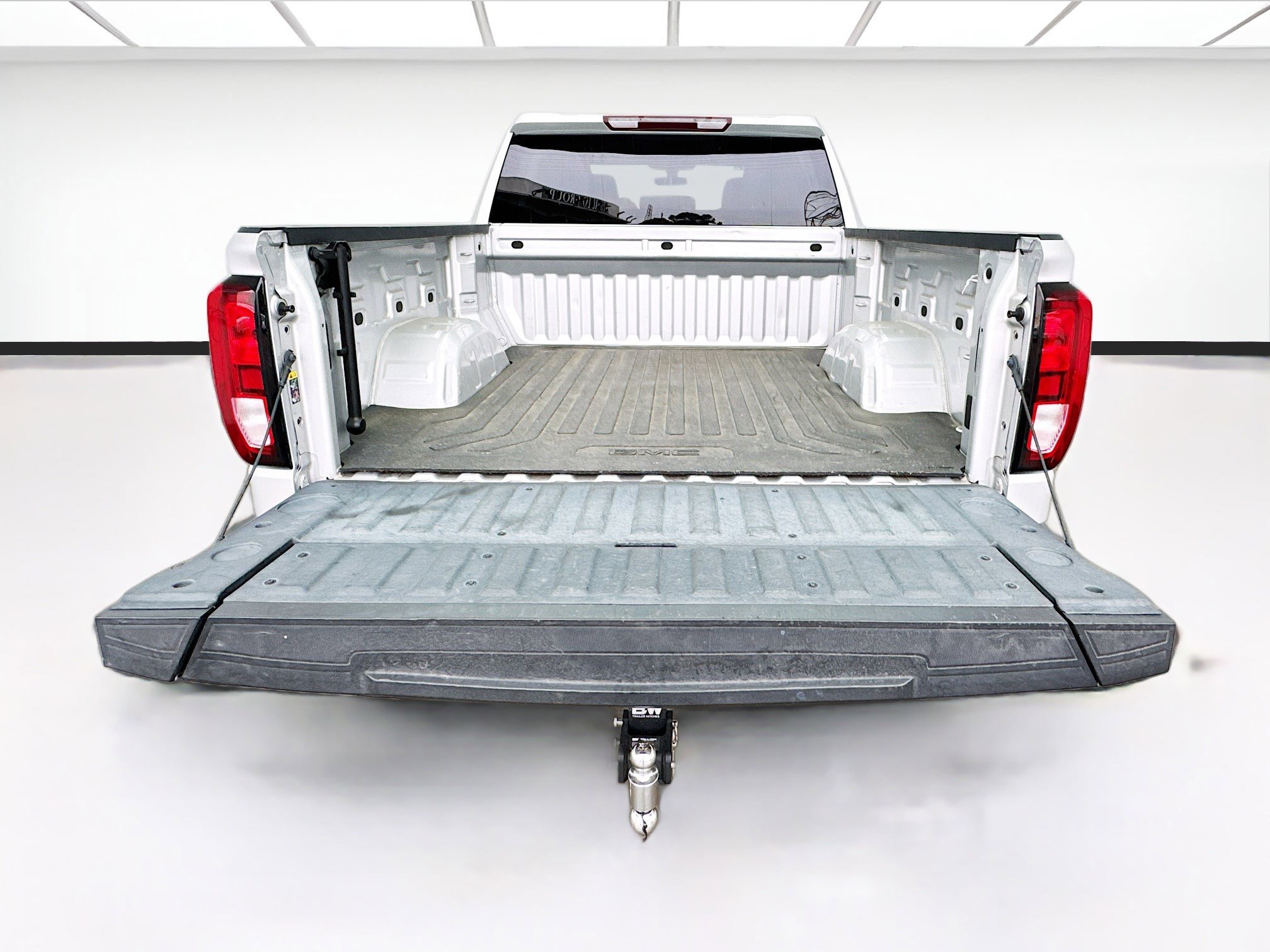 Used 2021 GMC Sierra 1500 Elevation image 17